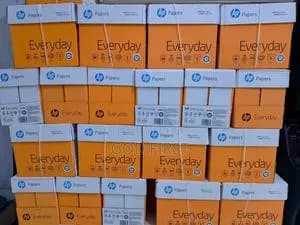 HP A4 80gsm copy paper (box of 5 reams)